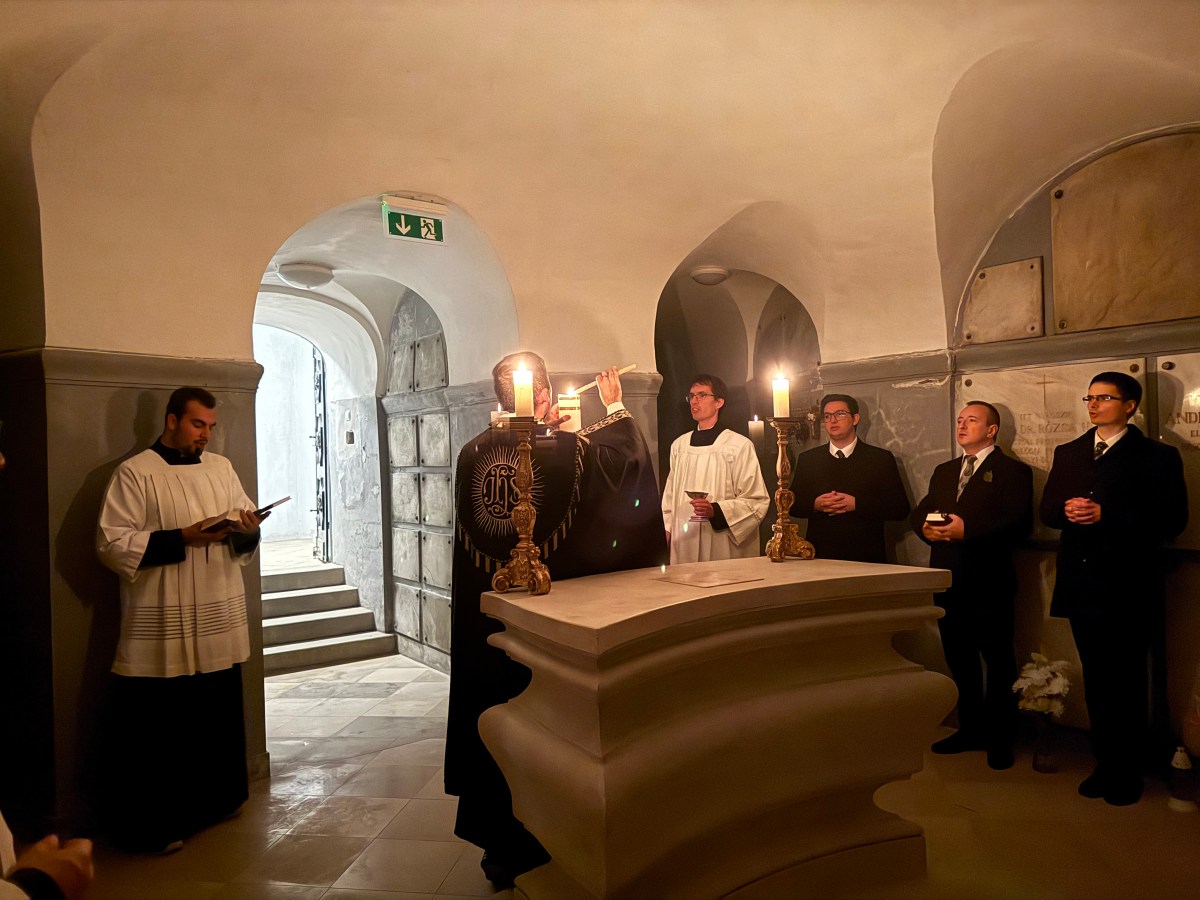 Lucernárium az Egyetemi Templom kriptájában